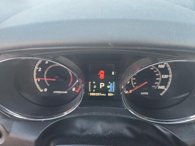 Фото 9 - MITSUBISHI OUTLANDER