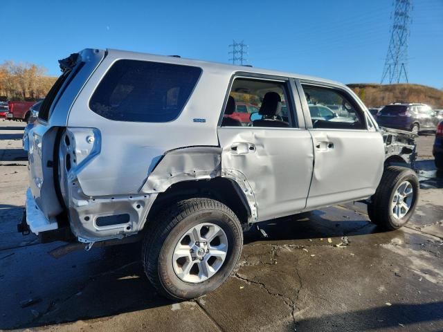 Фото 3 - TOYOTA 4RUNNER