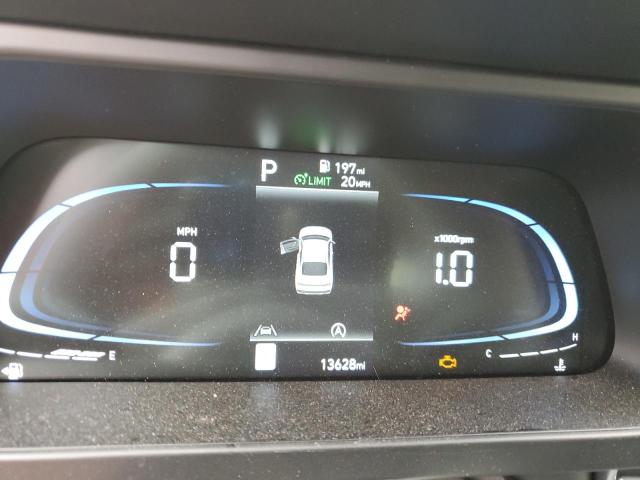 Фото 9 - HYUNDAI ELANTRA