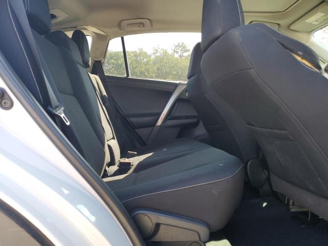 Фото 10 - TOYOTA RAV4