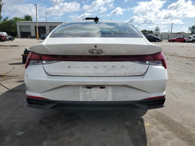 Фото 6 - HYUNDAI ELANTRA