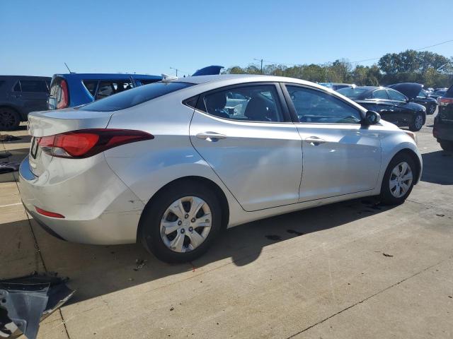 Фото 3 - HYUNDAI ELANTRA