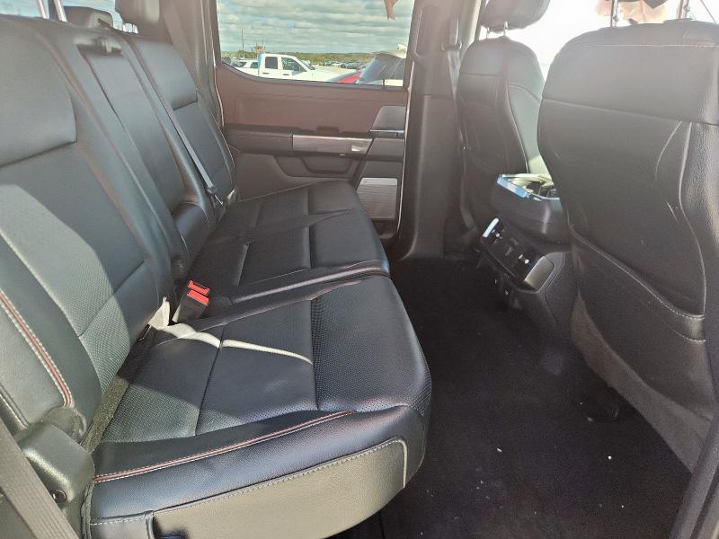 Фото 10 - FORD F-150