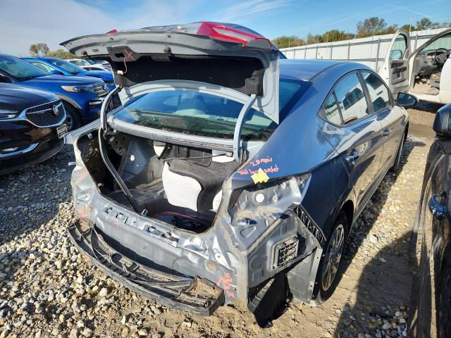 Фото 3 - HYUNDAI ELANTRA