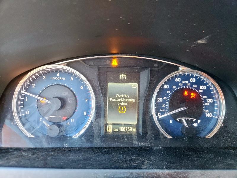 Фото 9 - TOYOTA CAMRY