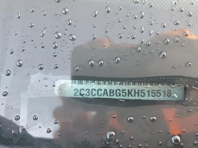 Фото 12 - CHRYSLER 300