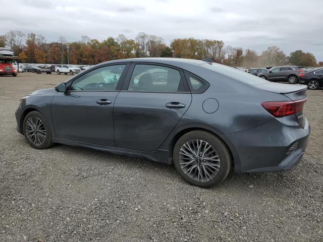 Фото 2 - KIA FORTE