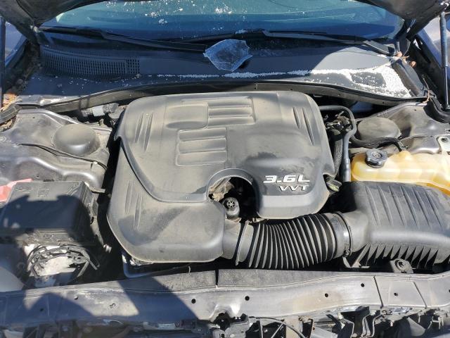 Фото 11 - CHRYSLER 300