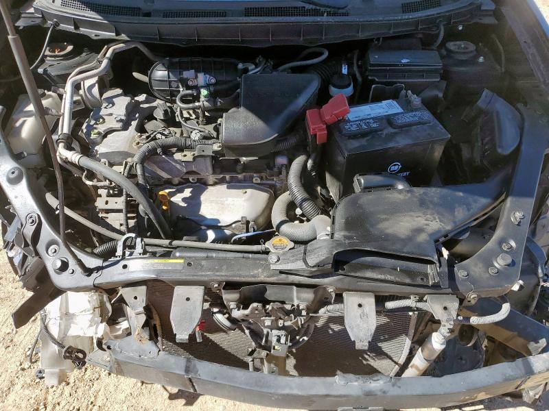 Фото 11 - NISSAN ROGUE