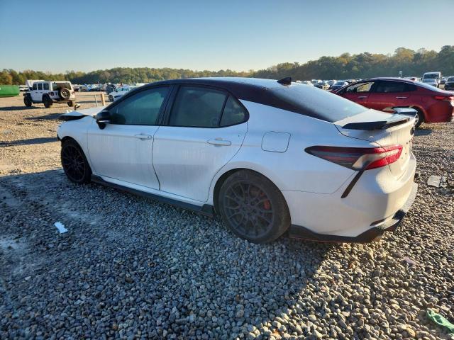 Фото 2 - TOYOTA CAMRY