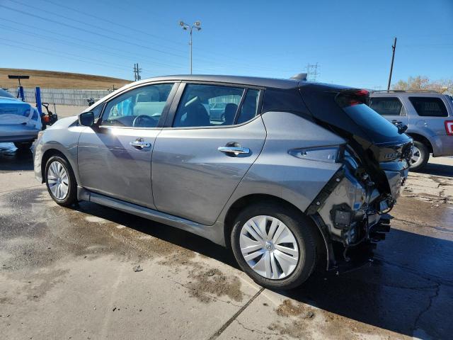 Фото 2 - NISSAN LEAF