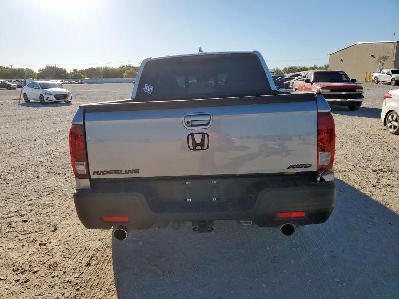 Фото 6 - HONDA RIDGELINE