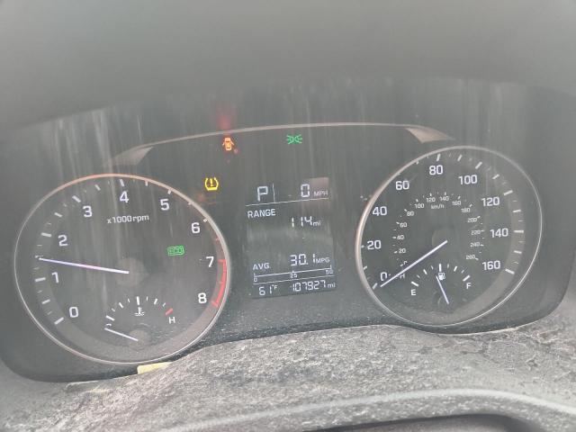 Фото 9 - HYUNDAI ELANTRA