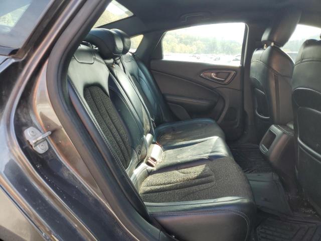 Фото 10 - CHRYSLER 200