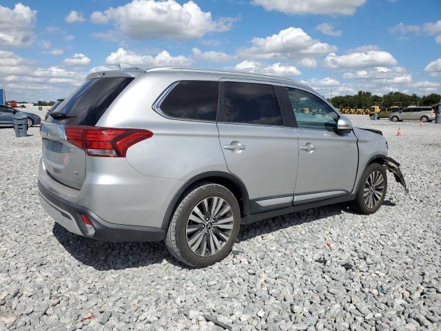 Фото 3 - MITSUBISHI OUTLANDER