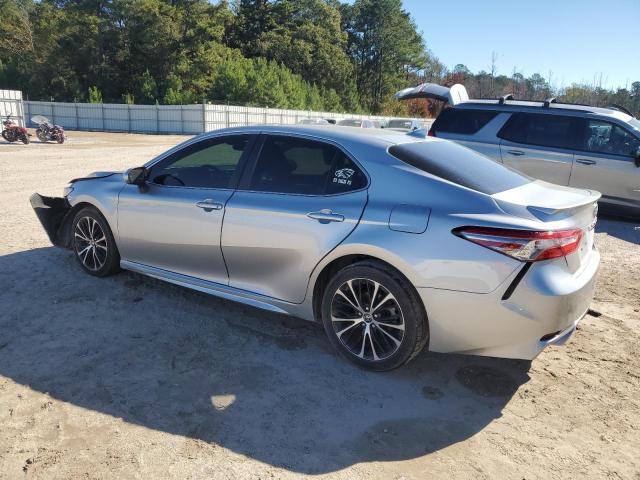 Фото 2 - TOYOTA CAMRY