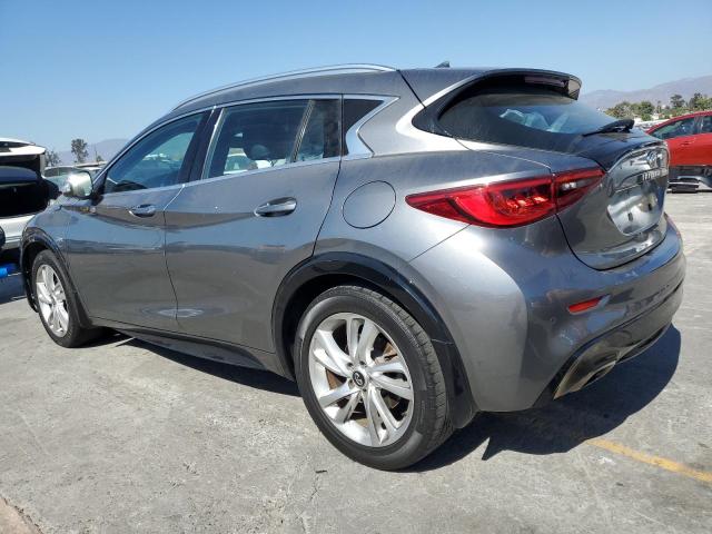 Фото 2 - INFINITI QX30