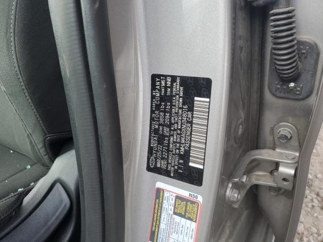 Фото 12 - HYUNDAI ELANTRA