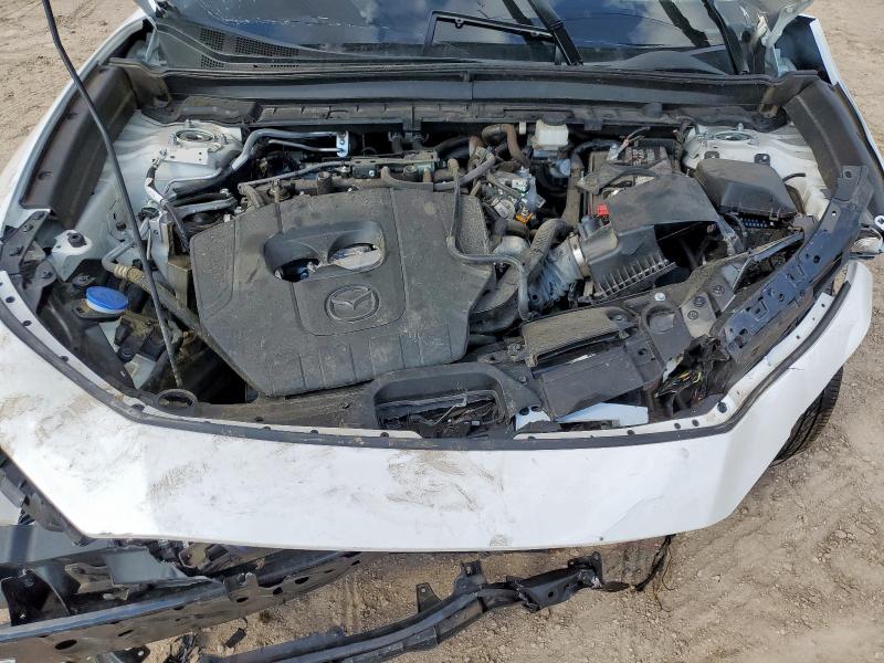 Фото 12 - MAZDA CX30
