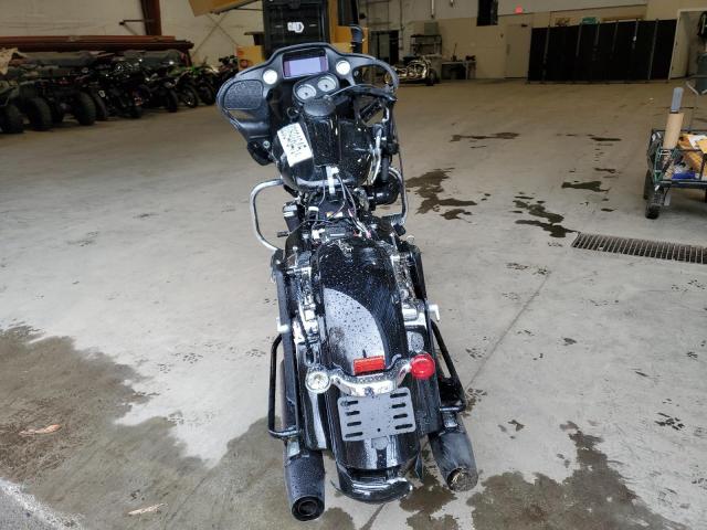 HARLEY-DAVIDSON FL 2022