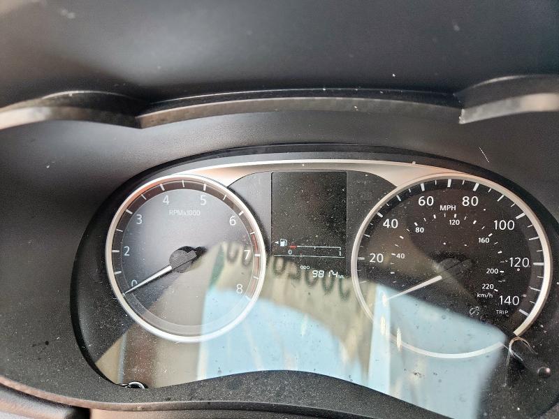 Фото 9 - NISSAN VERSA