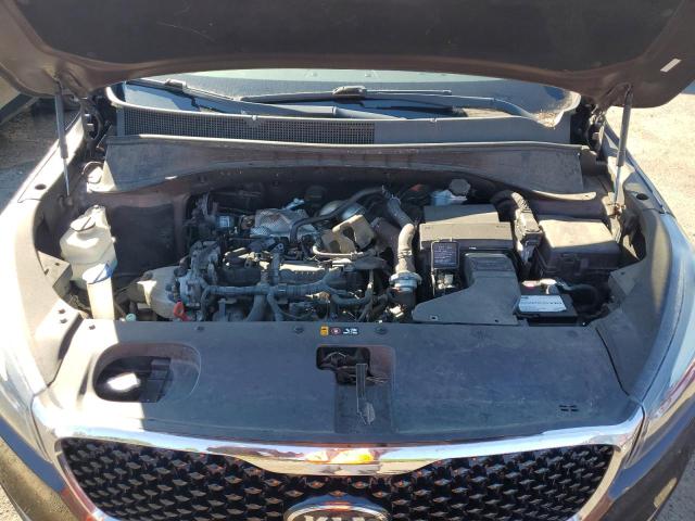 Фото 12 - KIA SORENTO