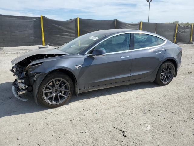 Фото 1 - TESLA MODEL 3