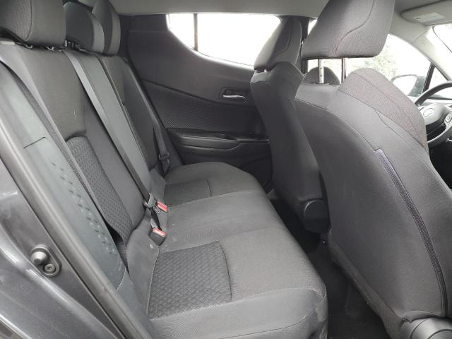 Фото 11 - TOYOTA C-HR