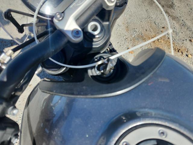 TRIUMPH TRIDENT 66 2022