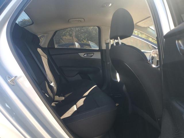 Фото 10 - KIA FORTE