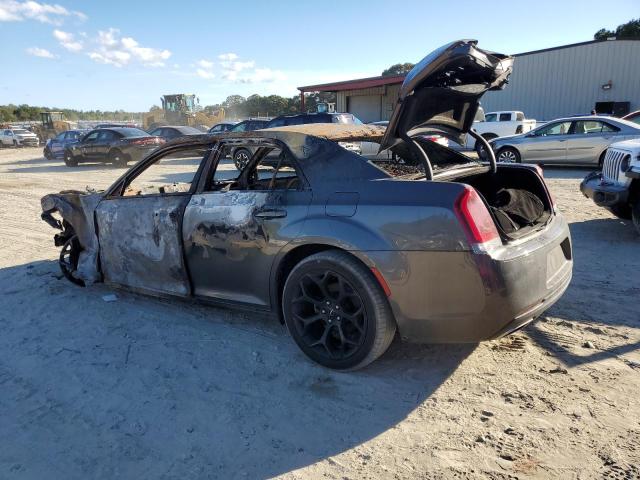 Фото 2 - CHRYSLER 300