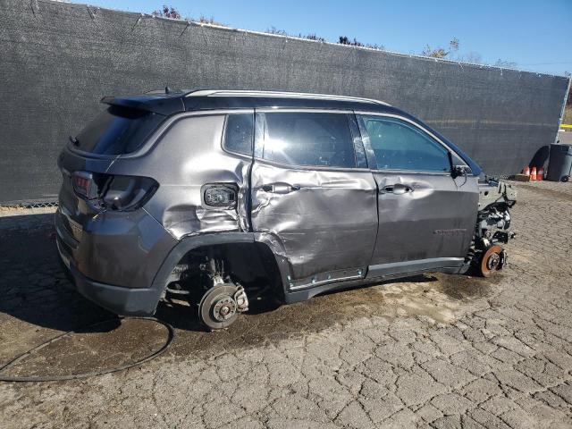 Фото 3 - JEEP COMPASS