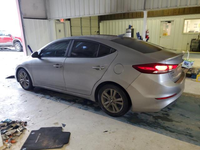 Фото 2 - HYUNDAI ELANTRA