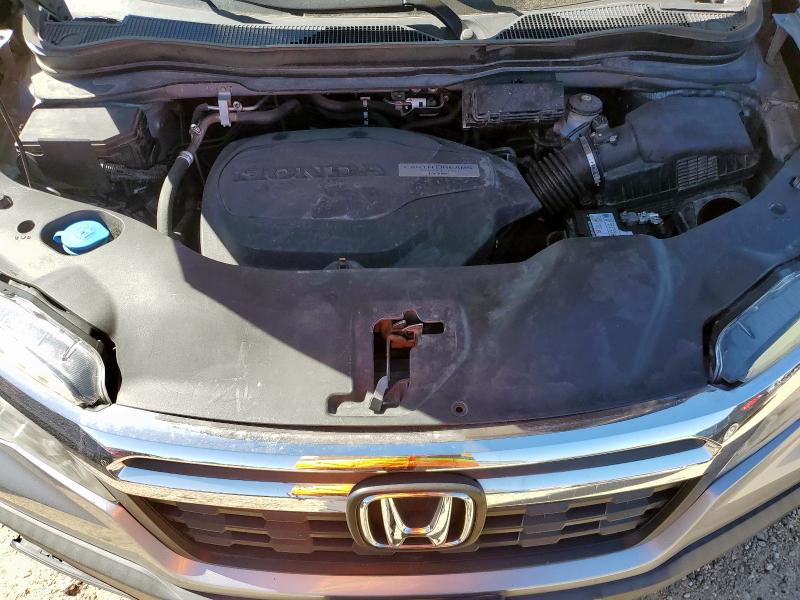 Фото 11 - HONDA RIDGELINE