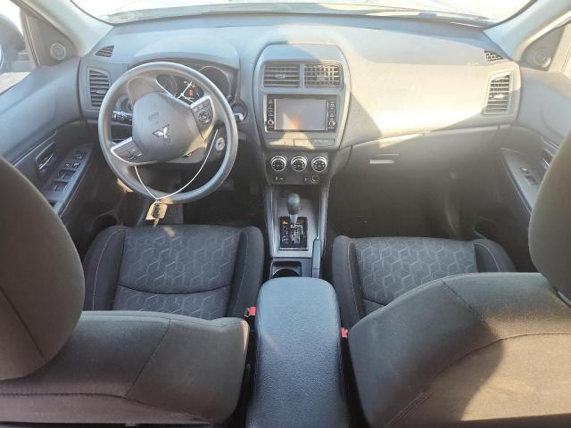 Фото 8 - MITSUBISHI OUTLANDER