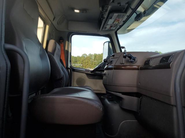 VOLVO VN 2017 VIN 4V4N39TG3HN987951