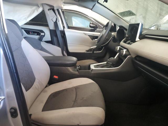 Фото 7 - TOYOTA RAV4