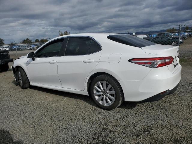 Фото 2 - TOYOTA CAMRY