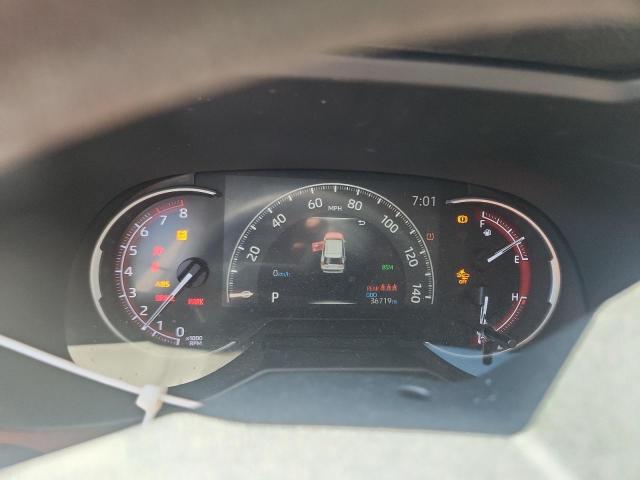 Фото 9 - TOYOTA RAV4