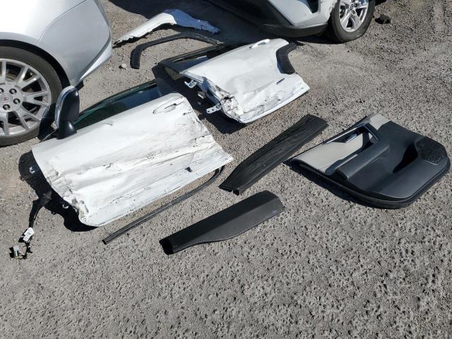 Фото 13 - TOYOTA RAV4