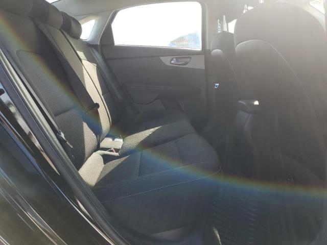 Фото 10 - KIA FORTE