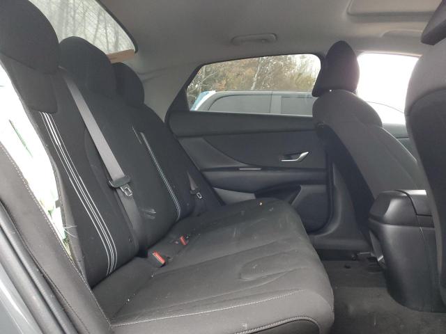 Фото 10 - HYUNDAI ELANTRA