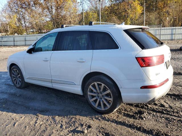 Фото 2 - AUDI Q7