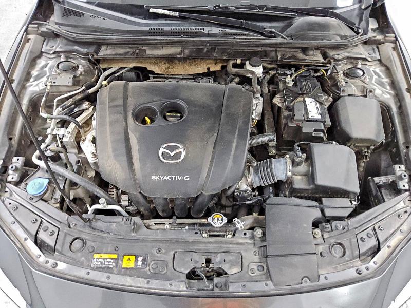 Фото 11 - MAZDA 3