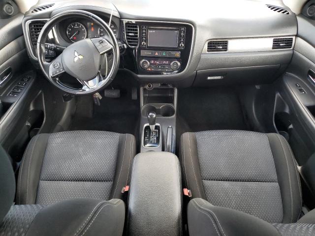 Фото 8 - MITSUBISHI OUTLANDER