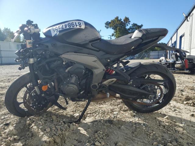 Фото 3 - TRIUMPH DAYTONA 66