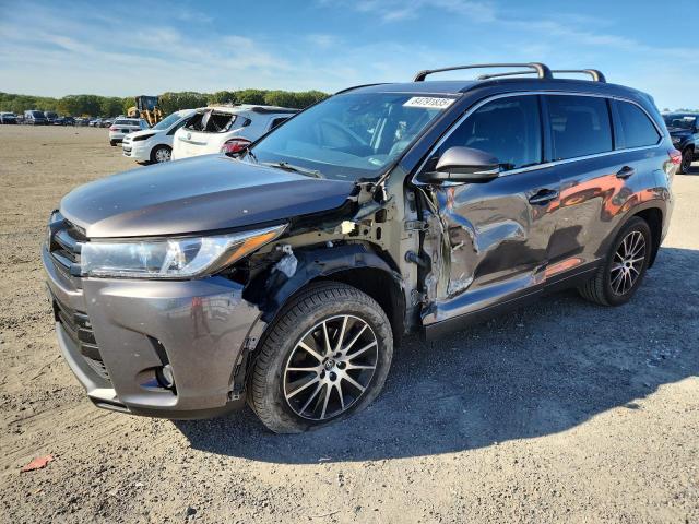 Фото 1 - TOYOTA HIGHLANDER