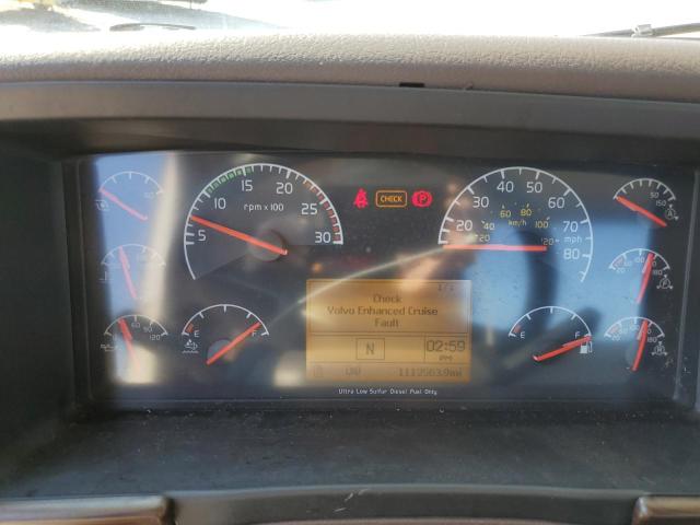 Фото 8 - VOLVO VN