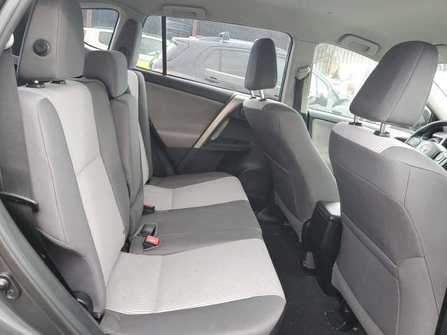 Фото 10 - TOYOTA RAV4