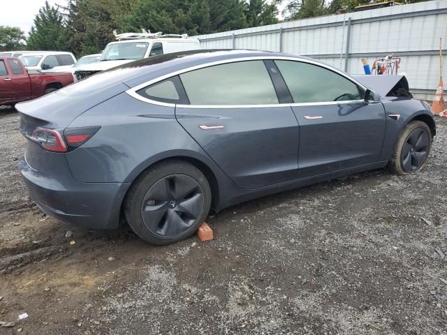 Фото 3 - TESLA MODEL 3